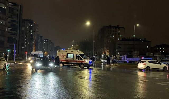 Çarpışma Şiddeti Her Şeyi Anlattı: Tofaş Kağıt Gibi Ezildi