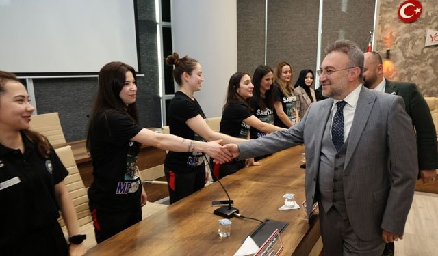 Rektör Yaşar’dan Tebrik: Türkiye’nin En Üst Liginde Yozgat Temsil Edilecek