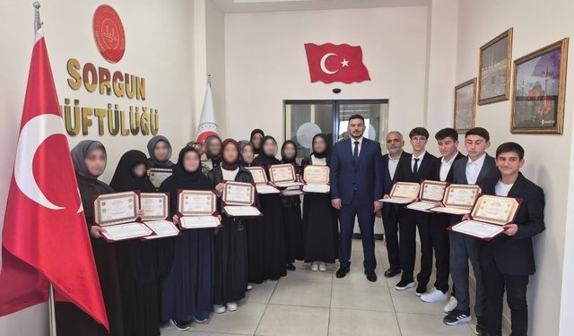 Sorgun Semalarında Yükselen Kur’an Sesi: 20 Yeni Hafız