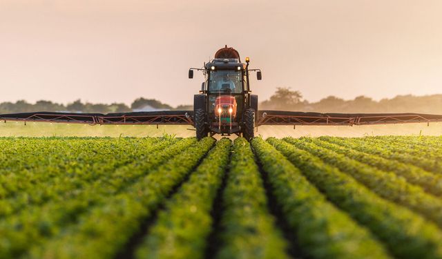İHA Teknolojisi Tarımı Değiştiriyor: Maliyetler Yarıya Düşüyor!