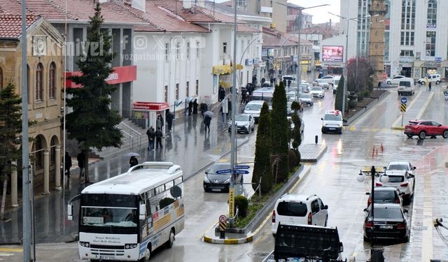Yozgat'ta Ani Dolu Yağışı Hayatı Olumsuz Etkiledi