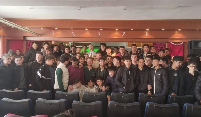 Yozgat’ta Bilim Etkinliği: Mikroplastikler İçin Prof. Dr. Temel’den Kritik Uyarılar