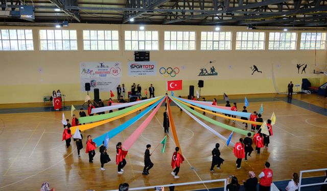 Türk Devletleri Gösterisi Akdağmadeni’nde Alkış Aldı
