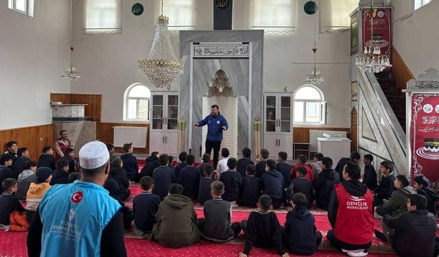 Yozgat'ta Çocuklar Dini Değerlerini Eğlenerek Öğreniyor