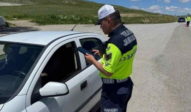Akdağmadeni'nde Ehliyetsiz Sürücülere Ceza Yağdı!