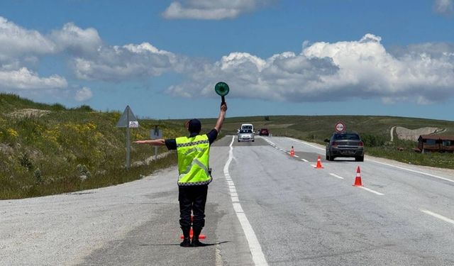 Yerköy’de Ehliyetsiz Sürücüye Ağır Ceza! Araç Trafikten Men Edildi