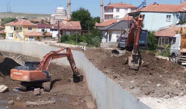 Yozgat Çandır'da Kanal Islah Çalışmaları Devam Ediyor