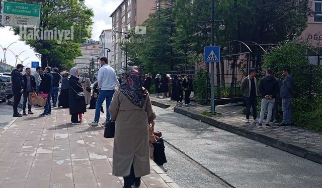 Yozgat'ta LGS Heyecanı Okul Önlerine Taştı