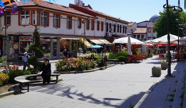 Yozgat'ta Restorasyon Çalışmaları Un Pazarı'nı Teğet mi Geçiyor?