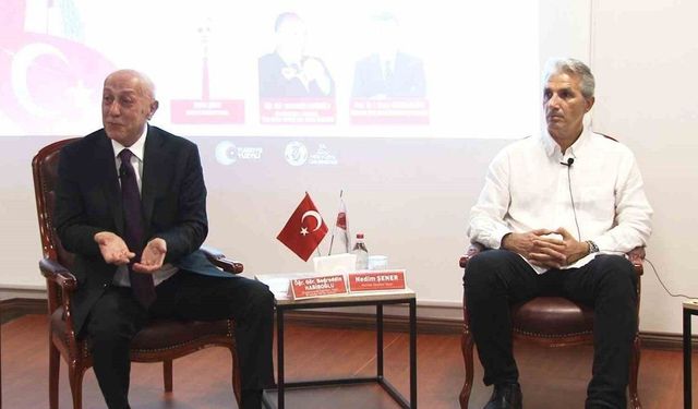 FETÖ’nün Yeni Maskeleri ve Dini İstismar: 10. Yılında 15 Temmuz Bilinci Panelinde Gençlere Kritik Uyarılar