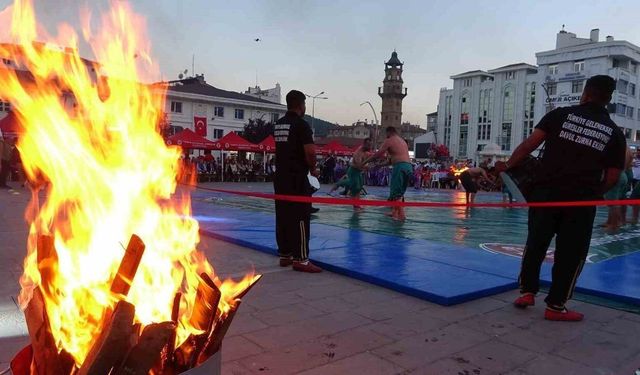 Yozgat'ta 15 Temmuz anması: Karakucak güreşleriyle er meydanında milli birlik ruhu