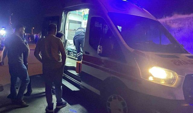 Sivas'ta Korkutan Kaza: İki Otomobil Kafa Kafaya Çarpıştı, 6 Yaralı