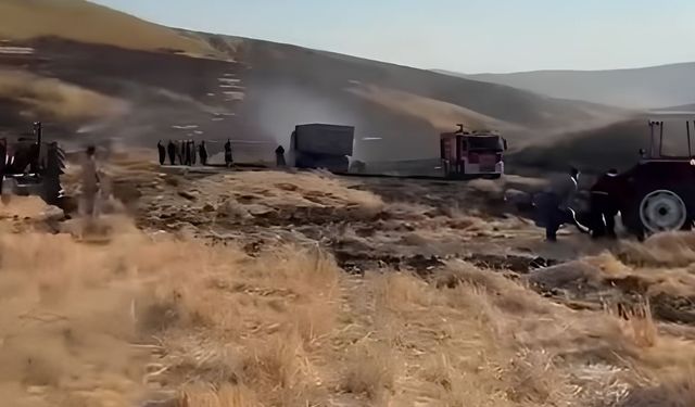 Yozgat'ta 150 Dönüm Arazi Kül Oldu, Bir TIR Alevlere Teslim Oldu