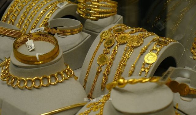 Altın Düşecek Mi Yükselecek Mi? Altını 8 Bin Lira Yapacak 3 Şart!