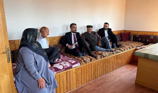 Sahaya İndiler! AK Parti Yozgat Merkez İlçe Yönetiminden Dikkat Çeken Çıkarma