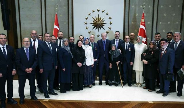 Cumhurbaşkanı Erdoğan: Şehit emanetlerine sahip çıkmaya devam edeceğiz