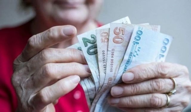 Memur Emeklisine Seyyanen Zam Son Dakika! AYM’den Kritik Adım