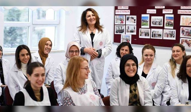 Akdağmadeni'nde salep sempozyumu: Uzmanlar bitkinin sağlık alanındaki öncü özelliklerini masaya yatırdı