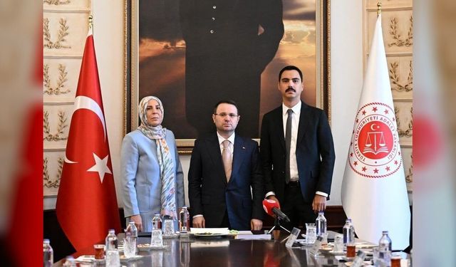 Bakan Gürlek: "Muhsin Yazıcıoğlu cinayetini çözmek boynumuzun borcu"