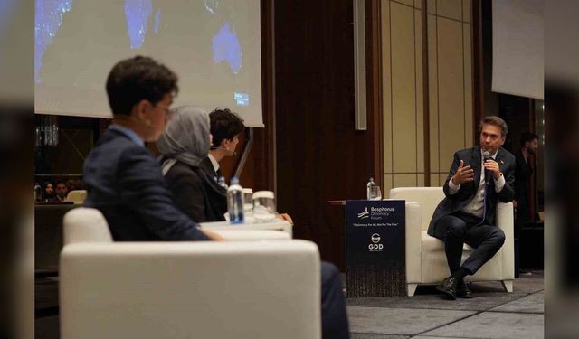 Bakan Bayraktar: Gabar petrolde dışa bağımlılığı düşürüyor, 3 bin 500'den fazla genç sahada çalışıyor