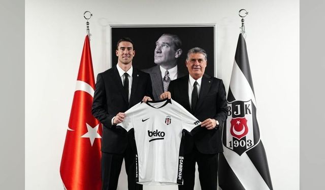 Beşiktaş Vlahovic transferini KAP'a bildirdi: Yıllık 7,5 milyon Euro garanti ücret