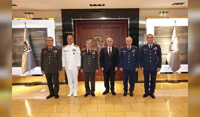 Hava Kuvvetleri Komutanlığında devir teslim: Orgeneral Kadıoğlu görevi Dalkıran'a bıraktı