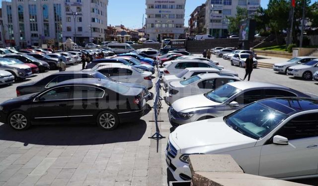 Elektrikli otomobil sahiplerinin en büyük korkusu: Batarya ölünce ne oluyor?