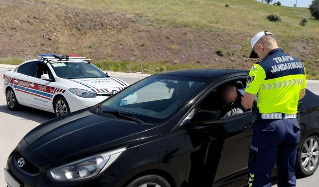 Yozgat'ta Jandarma Emniyet Kemerini Takmayanı Affetmiyor