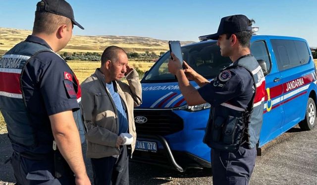 Yozgat'ta Jandarma Engelli Vatandaşı Ailesine Kavuşturdu