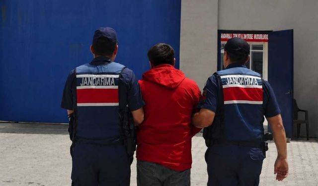 Yozgat'ta Jandarmadan Şafak Operasyonu: 4 Aranan Şahıs Yakalandı