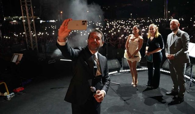 Yozgat’ta Unutulmayacak Festival! Ünlü İsimler Geceye Damga Vurdu