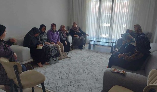 AK Parti Yozgat Teşkilatından Sarıhacılı TOKİ’de Sürpriz Hamle! Kapı Kapı Gezdiler