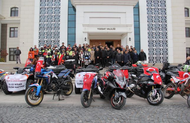MOTOR TUTKUNLARI SEZONUNU AÇTI