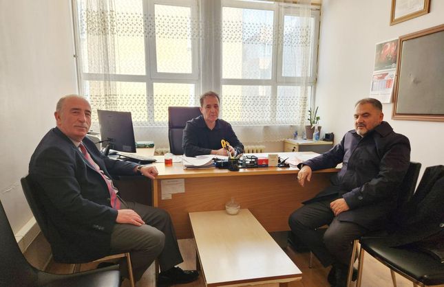 'Öğrenciler siyasi manipülasyonlara alet edilmemeli'