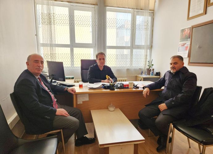'Öğrenciler siyasi manipülasyonlara alet edilmemeli'