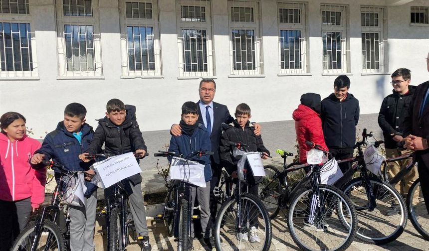 Öğrencileri mutlu eden hediye