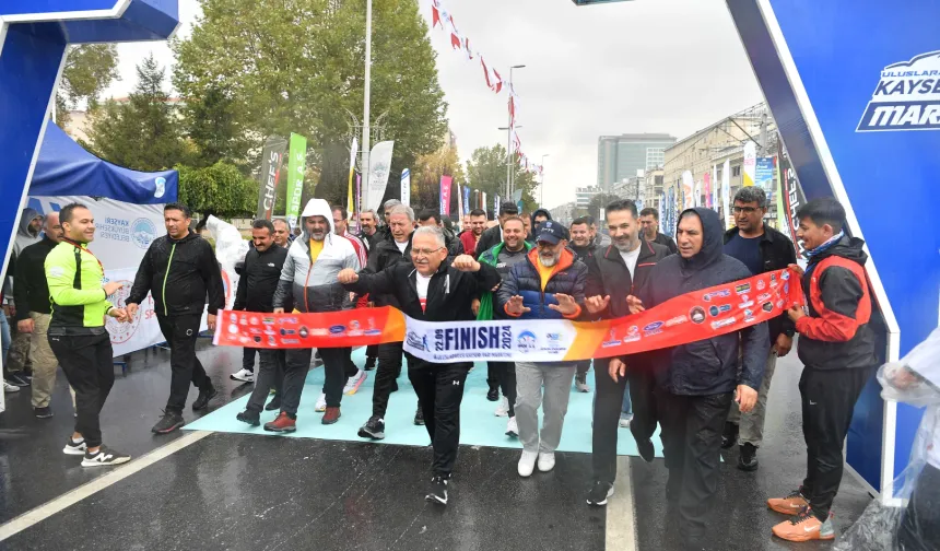 Kayseri'de yarı maraton coşkusu