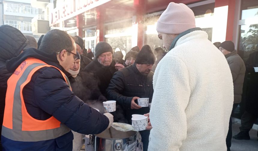 RAMAZAN  YOĞUNLUĞU  SÜRÜYOR