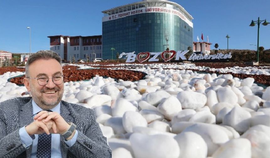 YOBÜ’DE 4 GUN 4 GECE FESTiVAL TADINDA MEZUNiYET