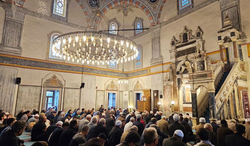 ‘Düğünlerde israftan kaçının’