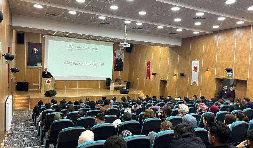 Bozok Üniversitesi’nde AFAD’dan Kapsamlı Afet Eğitimi: Öğrenciler Depreme Hazırlıkta Bir Adım Önde