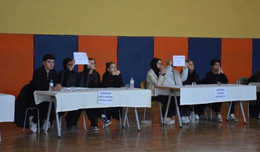 Yozgat'ta 13 İlçeden 14 Okul Yarıştı!