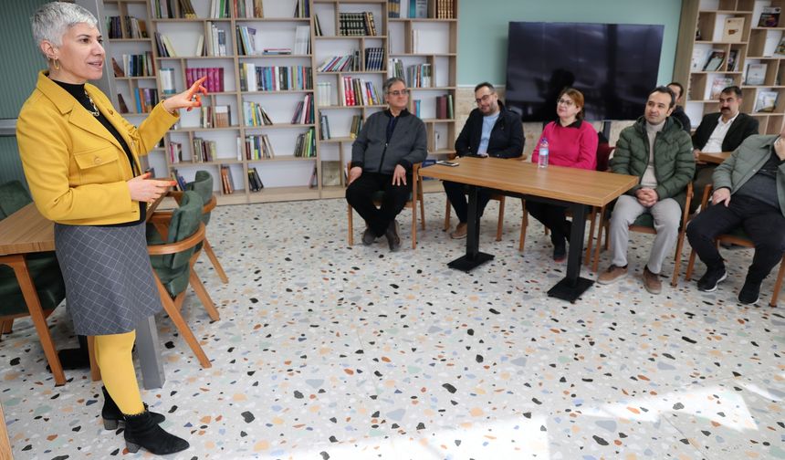 Bozok Üniversitesi'nde Deprem Konulu Söyleşi Düzenlendi