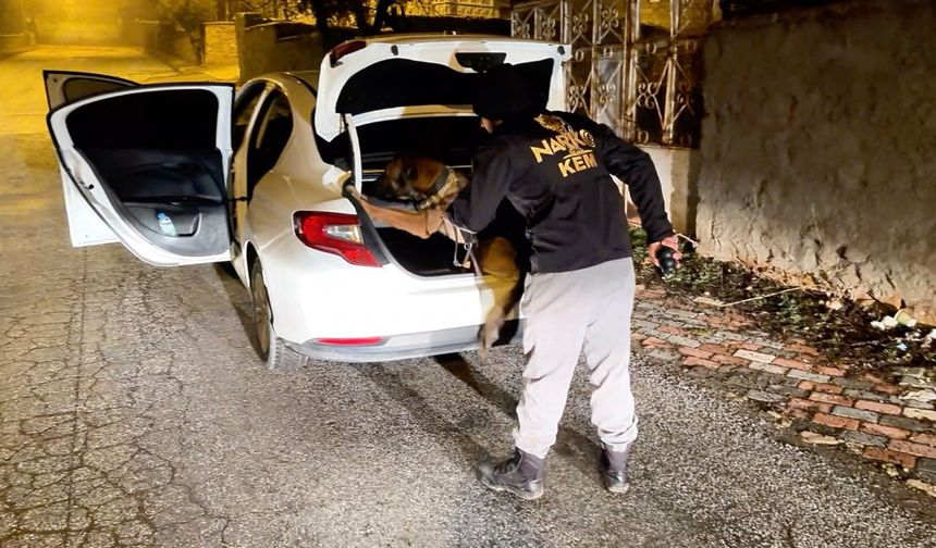 Yozgat'ta Narkotik Operasyon: 581 Sentetik Hap Ele Geçirildi