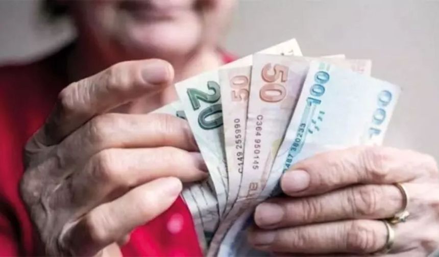 Emekliler Dikkat: Başvurmayan Bayram İkramiyesini Alamayacak!