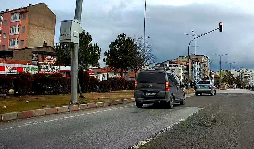 Yozgat Sorgun’da İki Araç Birbirine Girdi