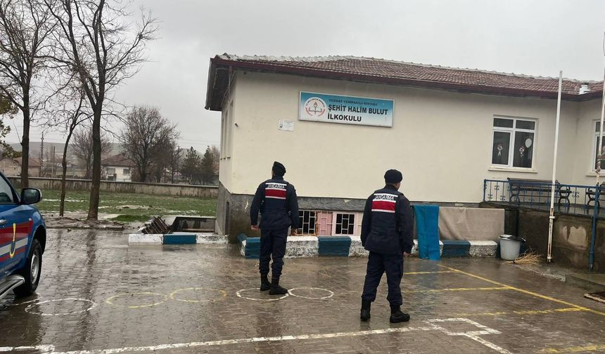 Yozgat'ta Okul Çevrelerinde Jandarma Denetimi