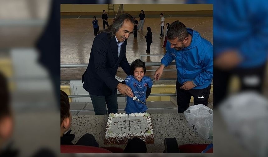 Akdağmadeni Gücü'nün Minik Yıldızına 9. Yaş Günü Kutlaması