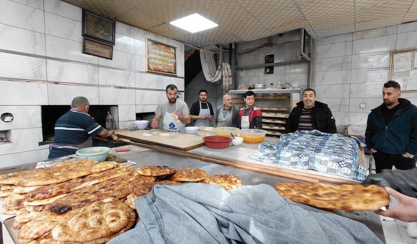 Yozgat’ta Ramazan Geleneği Başladı: Güveçler Fırına Girdi