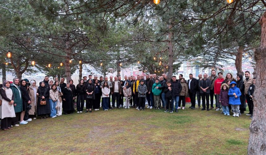 Açıkel, Yozgat'ta Dostlarını Ağırladı